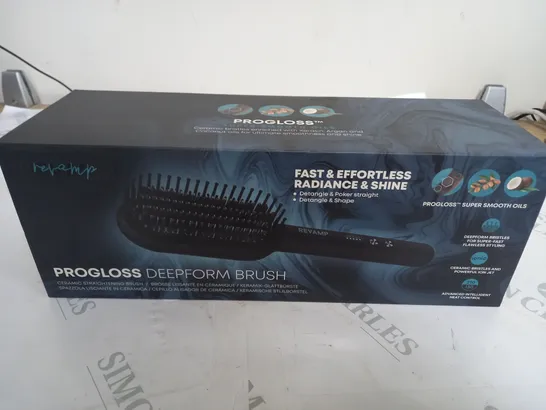 BOXED REVAMP PROGLOSS DEEPFORM BRUSH CERAMIC STRAIGHTENING BRUSH