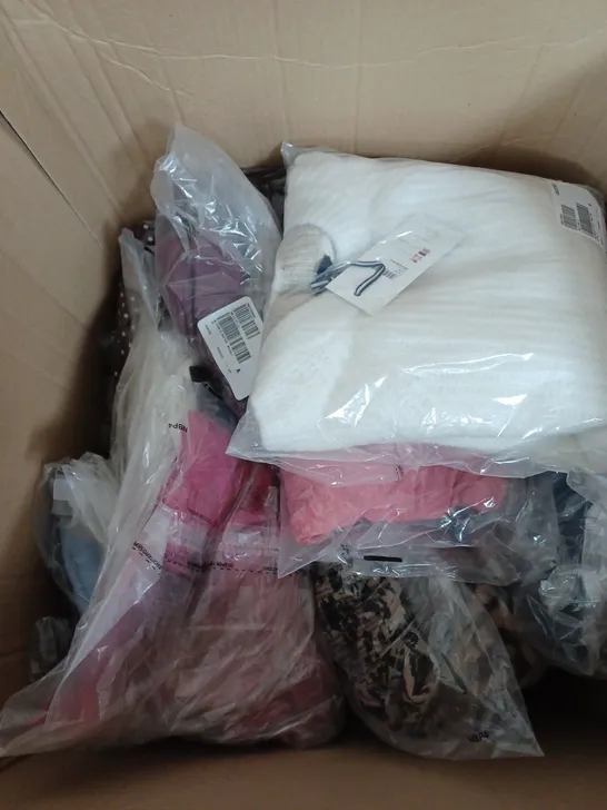 LARGE BOX OF ASSORTED CLOTHING IN DIFFERENT COLOURS AND SIZES 