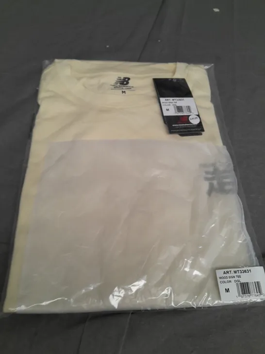 NEW BALANCE WOOD SIGN TEE SIZE M 