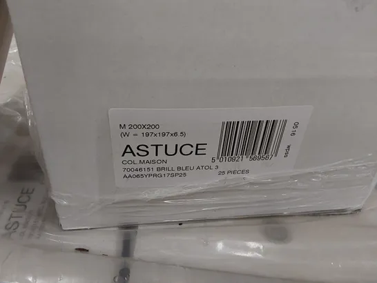 PALLET TO CONTAIN APPROX 96 X PACKS OF JOHNSON ASTUCE BRILLIANT BLEU ATOL COLLECTION MAISON TILES - 25 TILES PER PACK // TILE SIZE: 197 X 197 X 6.5mm