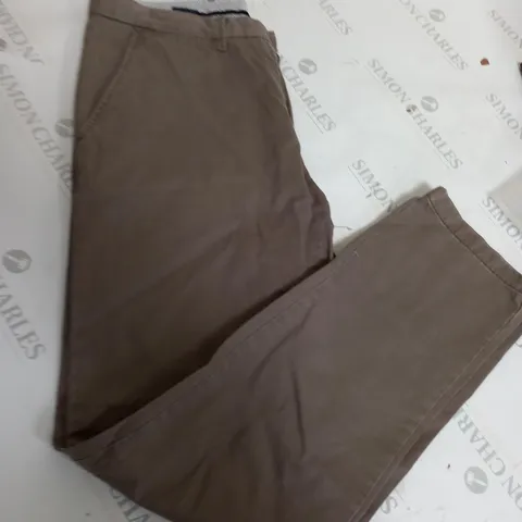 TOMMY HILFIGER BROWN TROUSERS - 32/32