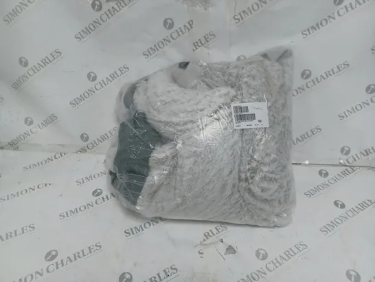 UNBOXED COZZEE HOME ULTRA FLUFFY GREY MEDIUM PYJAMAS 