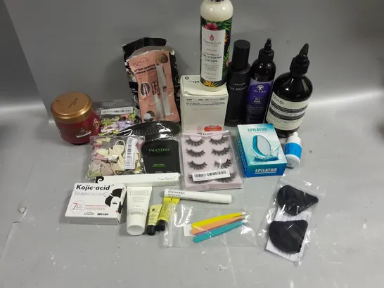 BOX OF APPROXIMATELY 15 COSMETIC ITEMS TO INCLUDE EPILATOR, TWEEZERS, AESOP HAND WASH, ETC