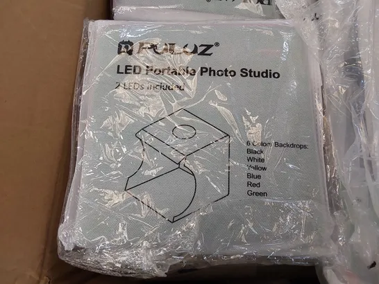 BOX OF APPROX 30 X PULUZ LED PORTABLE PHOTO STUDIO BOXES
