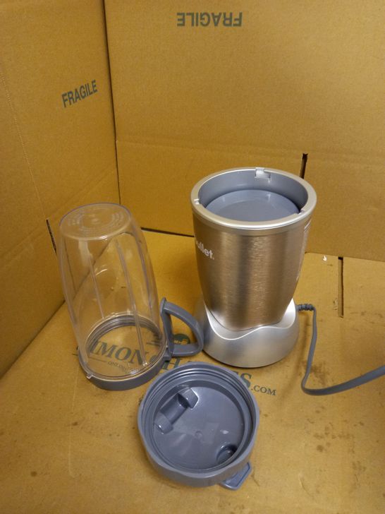 NUTRIBULLET 900 SERIES BLENDER 