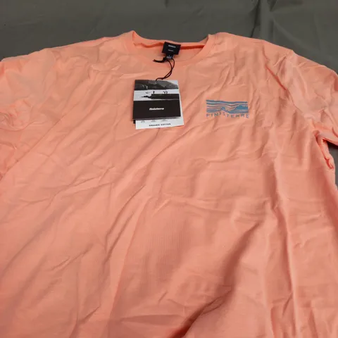 FINISTERRE CAPE SS TEE IN PINK REEF - LARGE