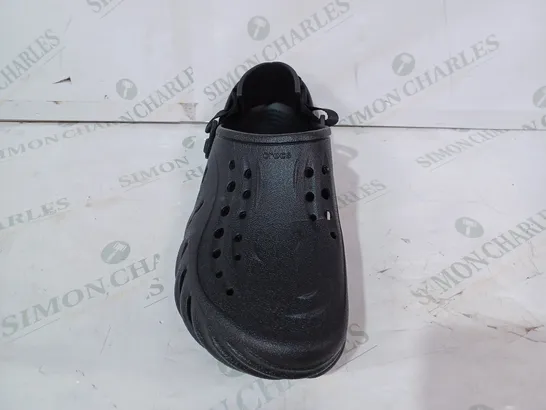 BOXED PAIR OF CROCS ECHO CLOGS IN BLACK UK SIZE M11/W12