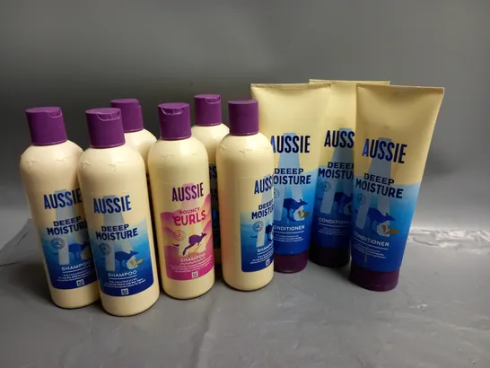 APPROXIMATELY 9 ASSORTED AUSSIE DEEP MOISTURE HAIR PRODUCTS TO INCLUDE SHAMPOO, CONDITIONER