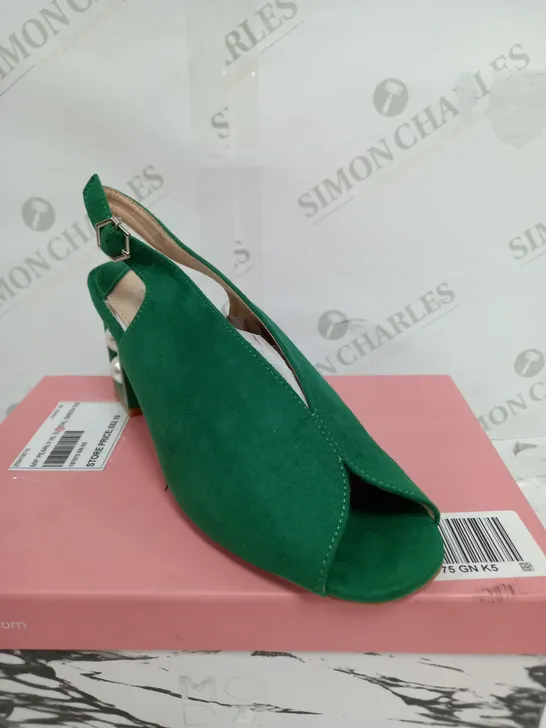 MODA IN PELLE PEARL HEELED SANDALS IN GREEN - SIZE 5