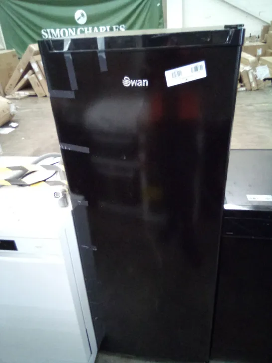 SWAN SR15680B 143CM HIGH LARDER FRIDGE BLACK