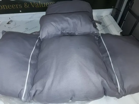 GREY FILLED SEAT CUSHION