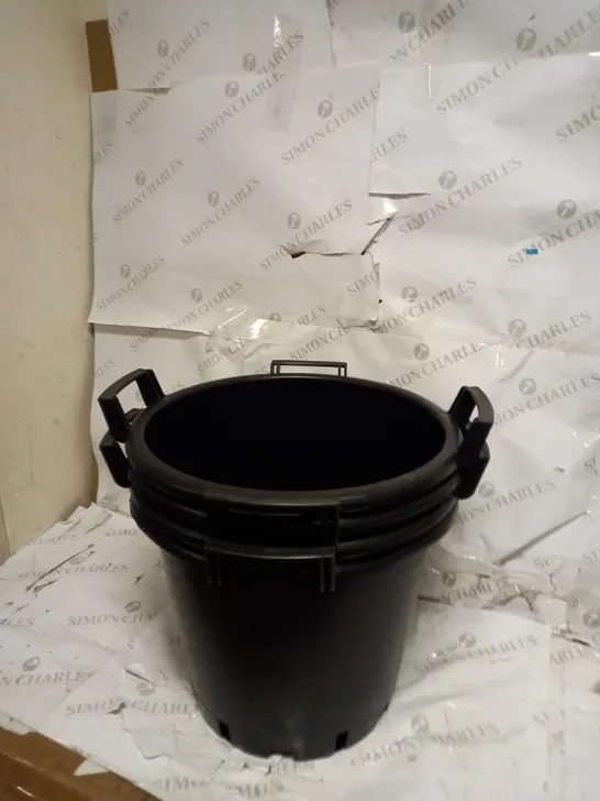 PACK OF 4 HEAVY DUTY 30L PLANTER POTS WITH HANDLES RRP £20