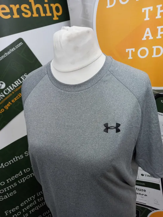 UNDER ARMOUR LOGO T-SHIRT SIZE M