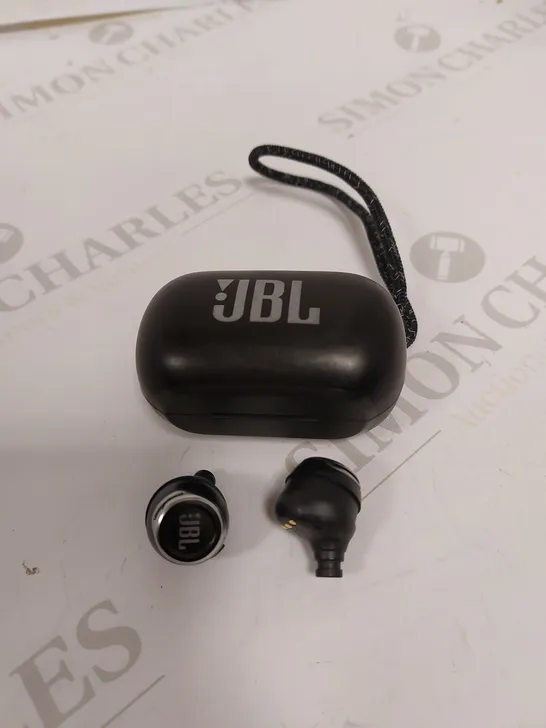 JBL REFLECT FLOW PRO WIRELESS IN-EAR HEADPHONES