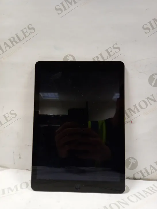 APPLE A1474 IPAD AIR 