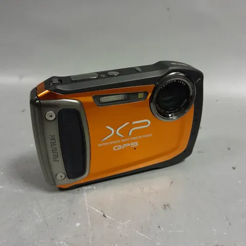 FUJIFILM FINEPIX XP150 DIGITAL CAMERA 