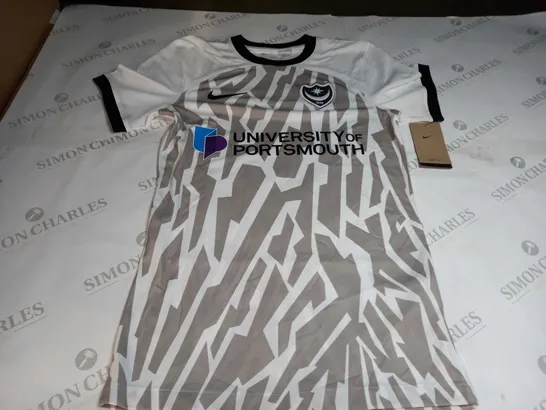 PORTSMOUTH FOOTBALL SHIRT IN WHITE - SMALL