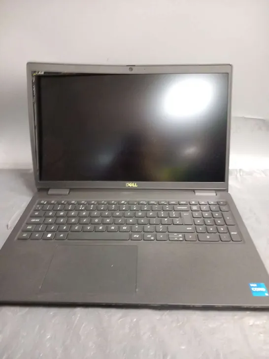 DELL LATITUDE 3520 LAPTOP