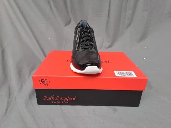 BOXED PAIR OF RUTH LANGSFORD WEDGE TRAINERS IN BLACK SIZE 4