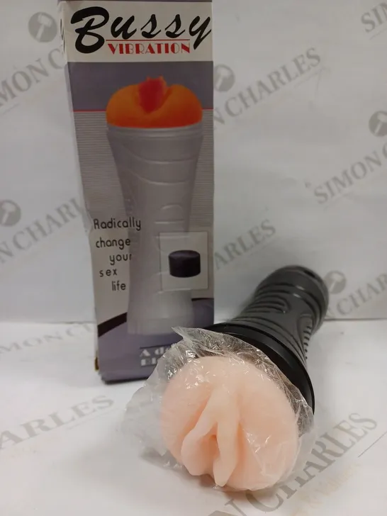 BOXED BUSSY VIBRATION FLESHLIGHT MASTURBATOR 