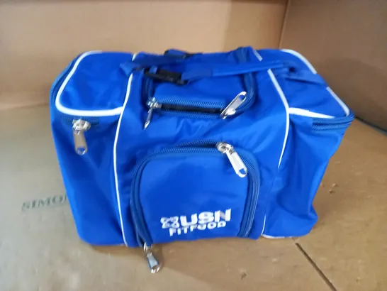 USN FITFOOD BRANDED MULTI-COMPARTMENT BAG IN BLUE