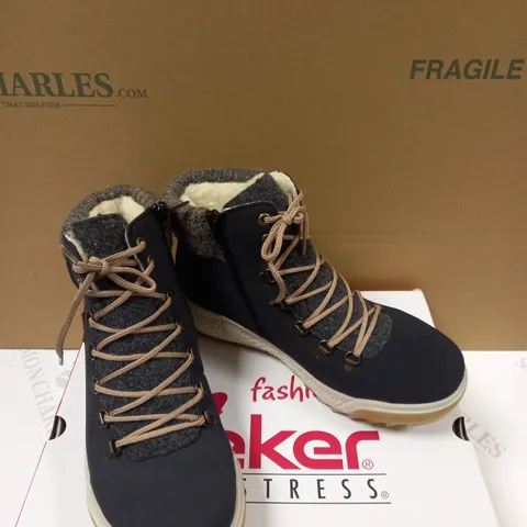RIEKER LACE BOOT NAVY - SIZE 6.5