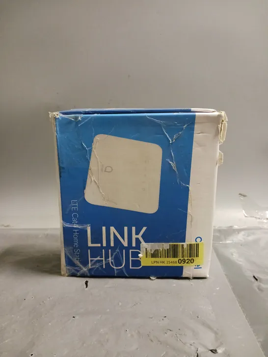 BOXED AND SEALED LINK HUB 