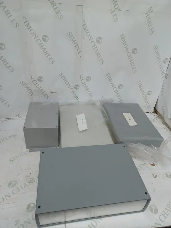 BOX OF ASSORTED METAL CONTAINERS AND METAL STORAGE CONTAINERS 