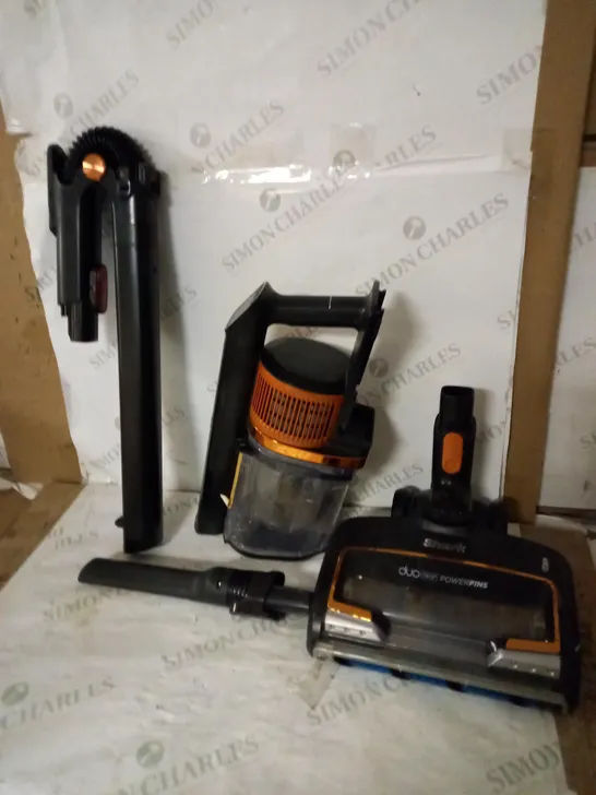 SHARK CORDLESS STICK VACUUM CLEANER IZ300UK