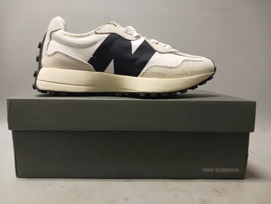 BOXED PAIR OF NEW BALANCE 327 SHOES IN WHITE/BLACK UK SIZE 6