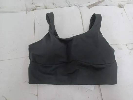 GYMSHARK LONGLINE SPORTS BRA IN BLACK - MEDIUM