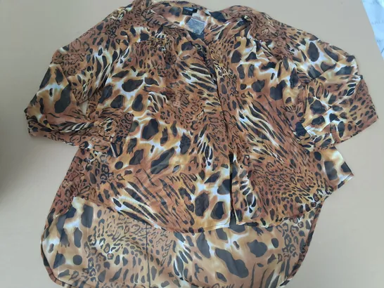 BRAND NEW DESTELLO ANIMAL THEMED SHIRT - UK S