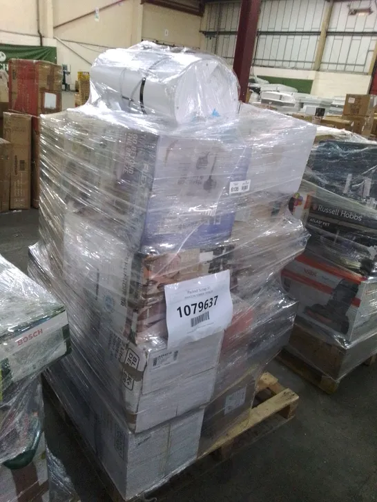 PALLET OF APPROXIMATELY 22 UNPROCESSED RAW RETURN HOUSEHOLD AND ELECTRICAL GOODS TO INCLUDE;