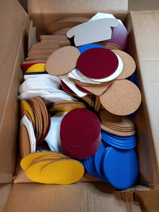 BOX OF APPROXIMATELY 100 CORK BACKED & PLASTIC COASTERS IN ASSORTED SHAPES