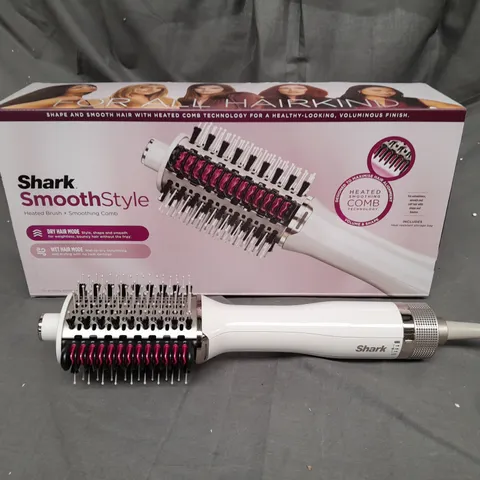 BOXED SHARK SMOOTHSTYLE HOT BRUSH & SMOOTHING COMB