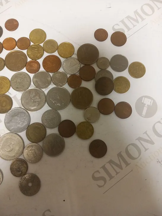 LARGE COLLECTION OF ASSORTED COINS FROM AROUND THE GLOBE TO INCLUDE; COLLECTIONS OF SPANISH, EURO, BUNDES REPUBLIK DEUTSCHLAND,ITALIAN, JULIAN KONINGIN DER NEDERLANDEN AND BELGIE