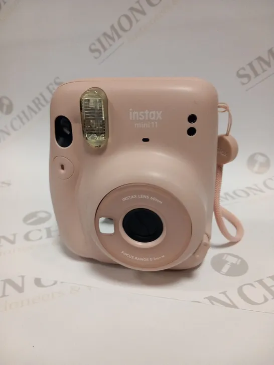 FUJI FILM INSTAX MINI 11 INSTANT CAMERA