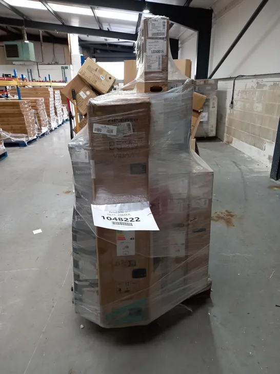 PALLET OF ASSORTED DAMAGED AND FAULTY TELEVISIONS TO INCUDE HISENSE, SAMSUNG AND TOSHIBA - COLLECTION ONLY 