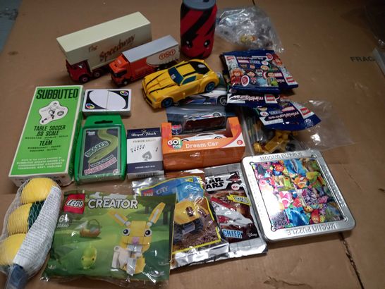 CRATE OF ASSORTED TOYS AND GAMES TO INCLUDE DIE CAST CARS, CARD GAMES AND LEGO MINI FIGURES