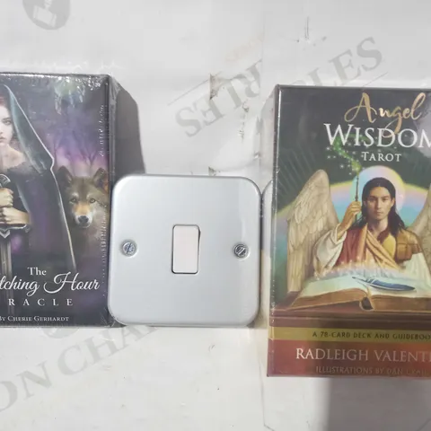 BOX OF APPROXIMATELY 10 ASSORTED HOSUEHOLD ITEMS TO INCLUDE ANGEL WISDOM TAROT CARDS, LIGHT SWITCH, THE WITCHING HOUR ORACLE CARDS, ETC