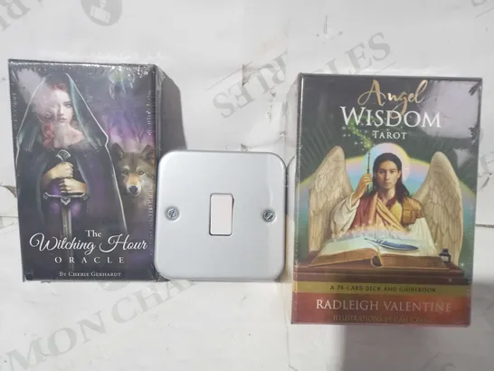 BOX OF APPROXIMATELY 10 ASSORTED HOSUEHOLD ITEMS TO INCLUDE ANGEL WISDOM TAROT CARDS, LIGHT SWITCH, THE WITCHING HOUR ORACLE CARDS, ETC