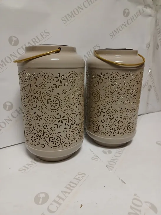 GARDEN REFLECTIONS SET OF 2 PATTERNED SOLAR LANTERNS, PAISLEY