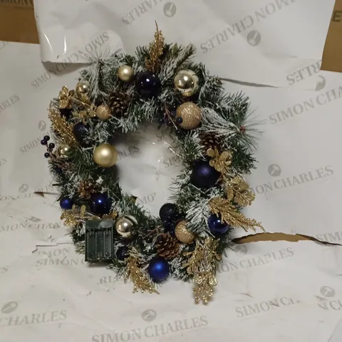 HR PRE LIT WREATH 