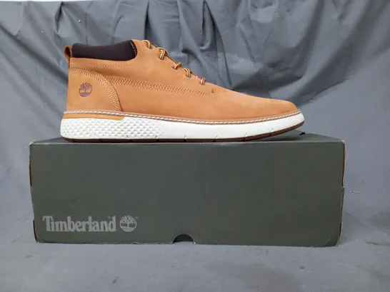 BOXED PAIR OF TIMBERLAND SHOES IN CAMEL UK SIZE 9.5