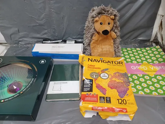 BOX OF APPROXIMATELY 15 ASSORTED ITEMS TO INCLUDE - SPINART SPINNER, NAVIGATOR PAPER, AND HOT WATTER BOTTLE ETC. 