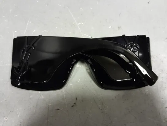 SAINT LAURENT THICK FRAMED LOGO SUNGLASSES 