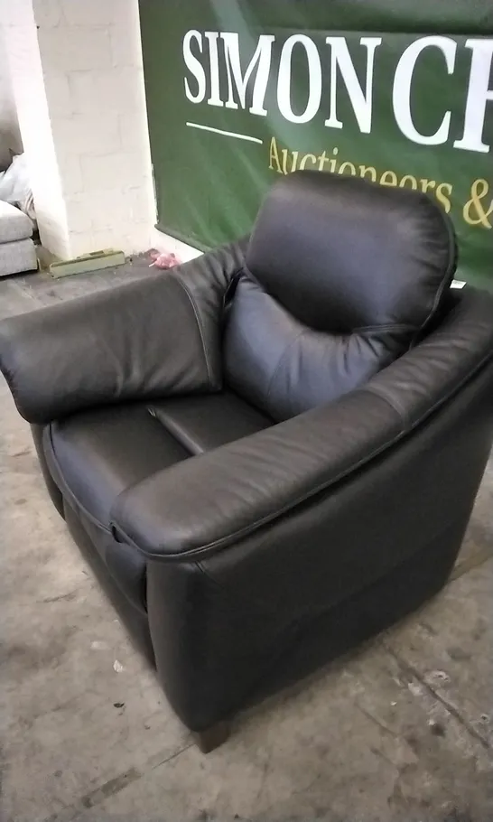 QUALITY BRITISH DESIGNED & MANUFACTURED G PLAN JACKSON CHAIR CAPRI BLACK LEATHER