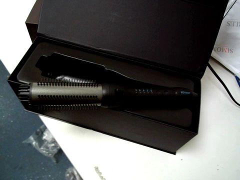 BOXED REVAMP PROGLOSS PERFECT FINISH CERAMIC CURL AND WAVES BRUSH 