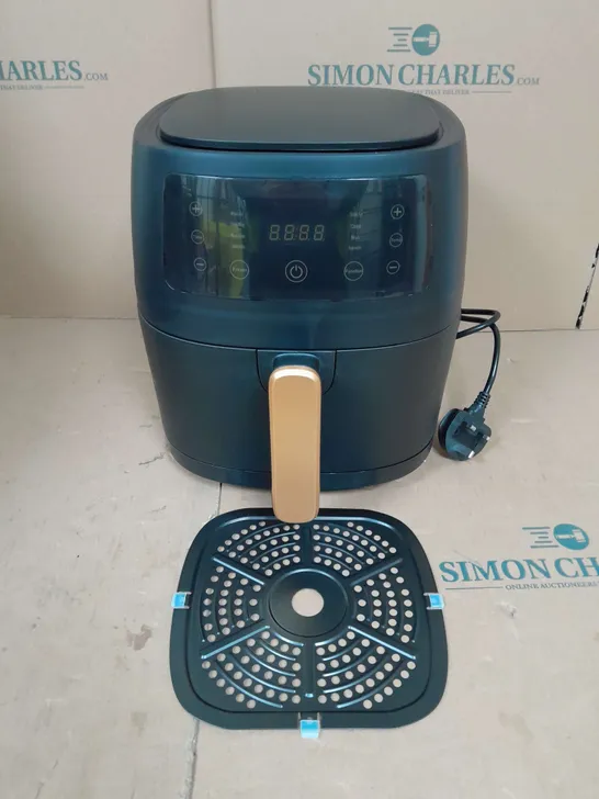 EXTRA LARGE CAPACITY AIR FRYER