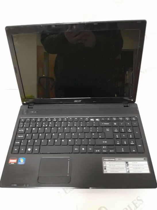 ACER ASPIRE 5552 AMD VISION LAPTOP